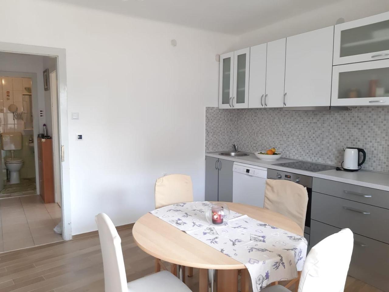 Nina, Apartment In City Centre Split Eksteriør bilde